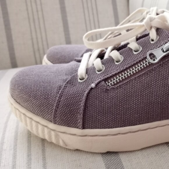 'CLARKS' NWT Canvas Lace up Sneaker - Picture 6 of 16